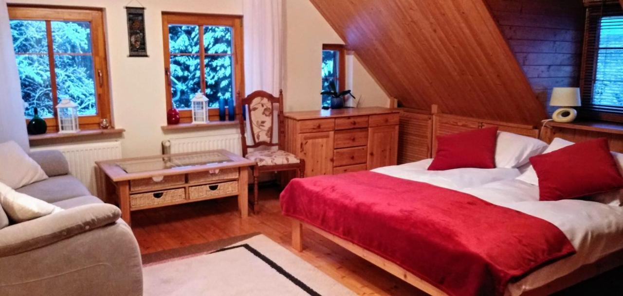 Apartamencik Na Slonecznej Пеховице Экстерьер фото